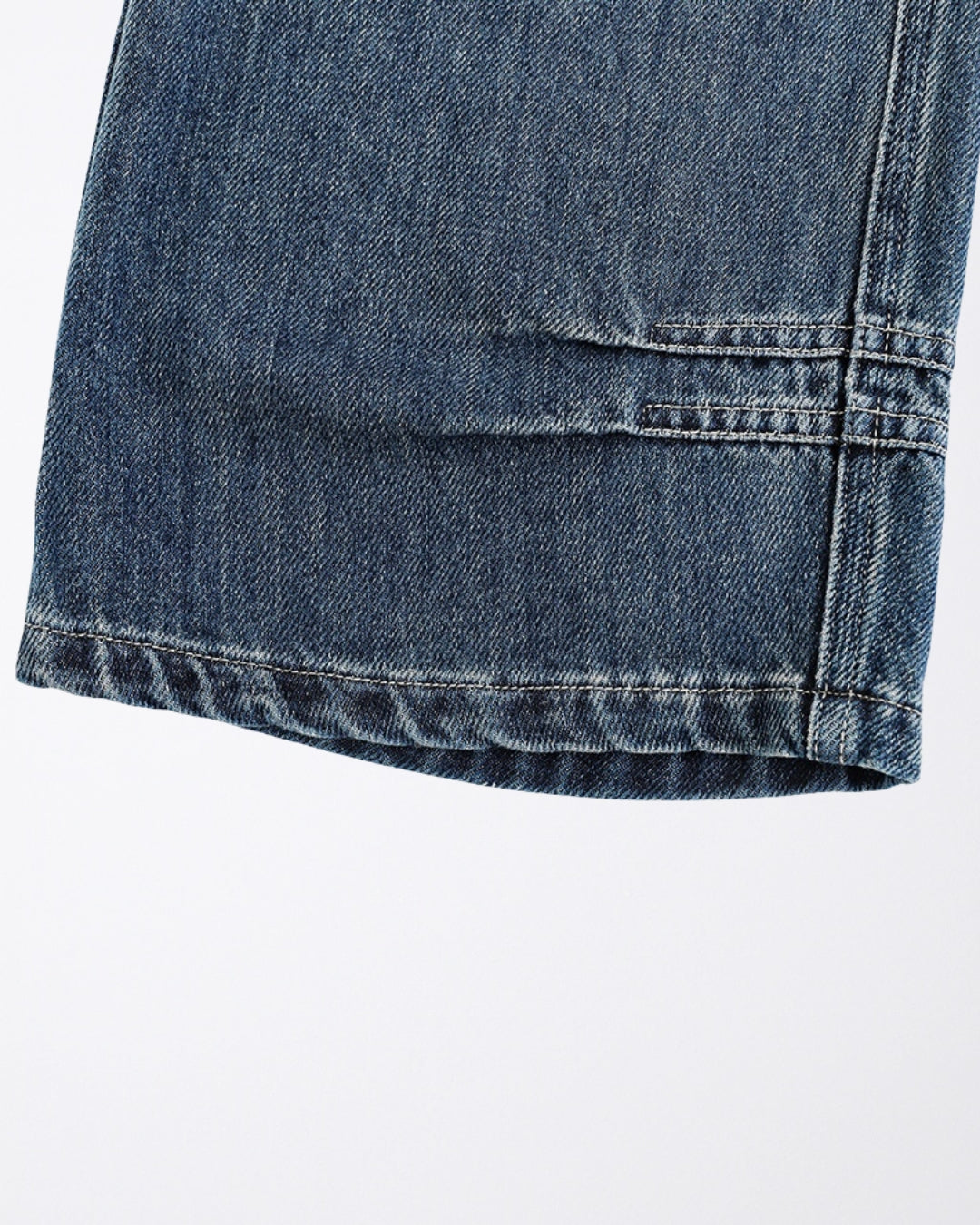 Straight leg loose fit jeans