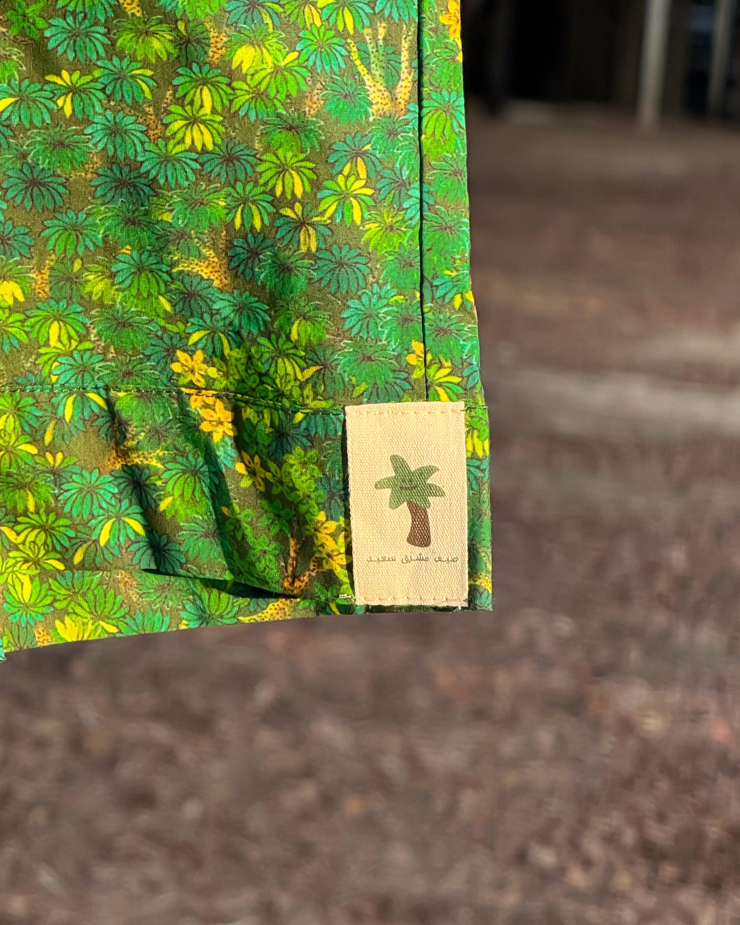Palm & tree short