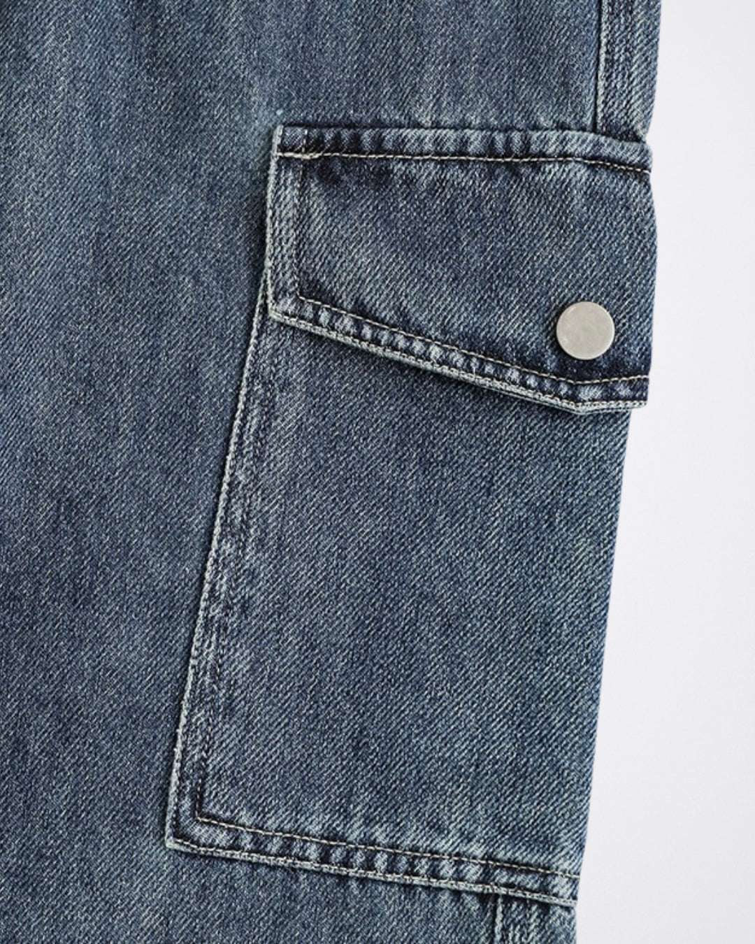 Straight leg loose fit jeans