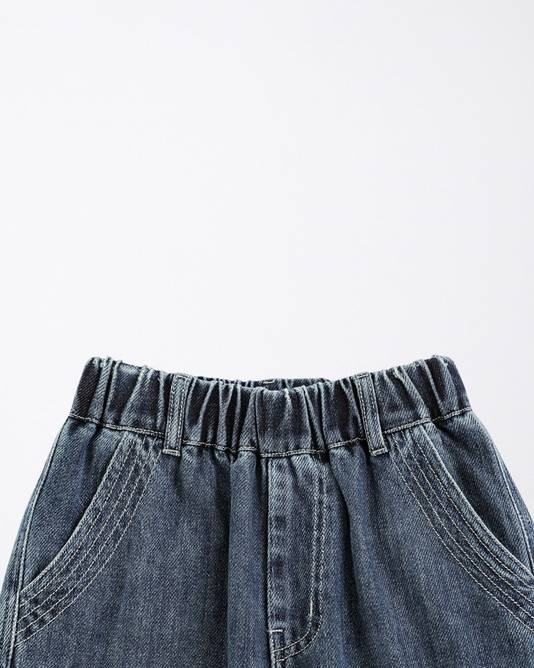 Straight leg loose fit jeans